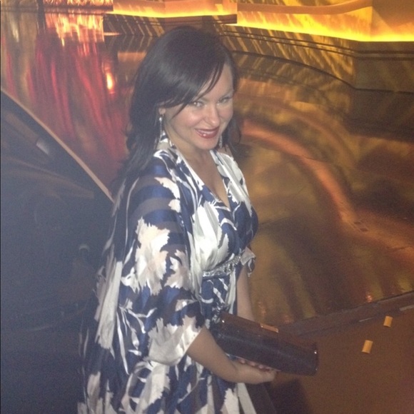 Meet Your Posher - Picture 3 of 14